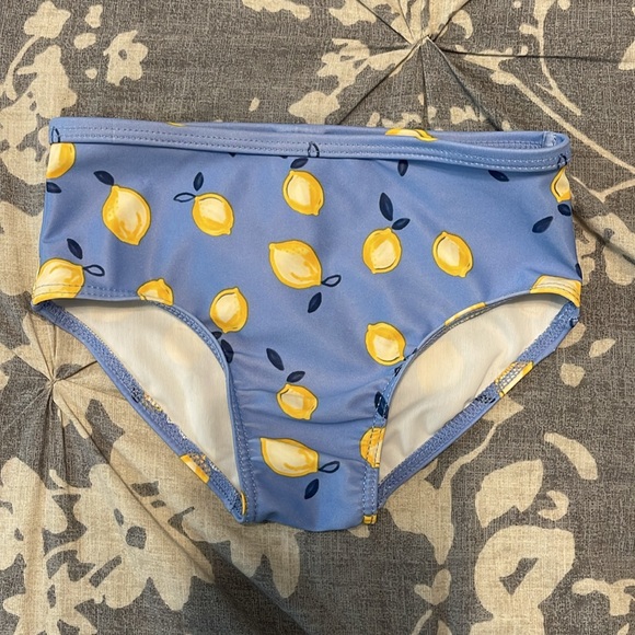 Lemon Swimsuit - Picture 7 of 11